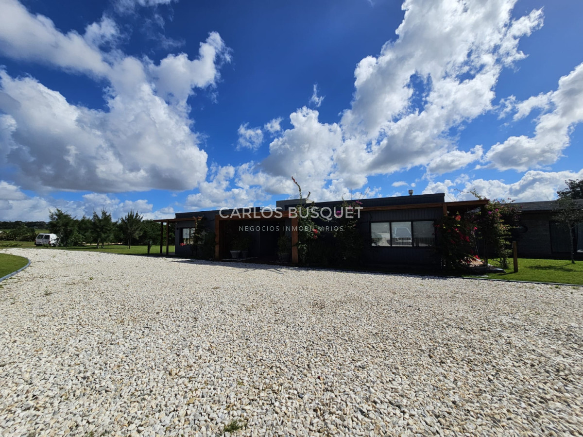 Casa ID.1620 - Venta casa de 4 dormitorios en Pueblo Mío, Manantiales 