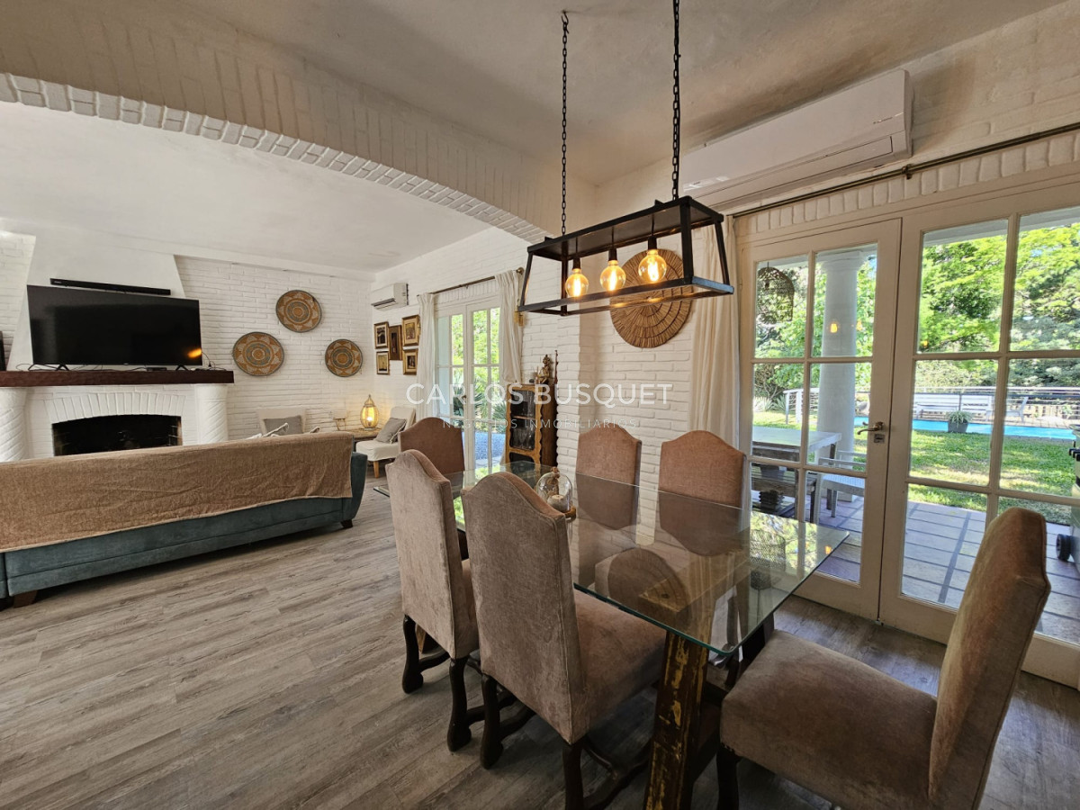 Casa ID.796 - Casa en alquiler temporal 4 dormitorios, Piscina Climatizada Punta Del Este, playa Brava 