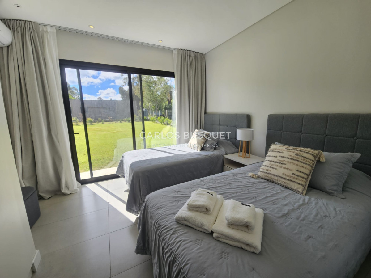 Casa ID.1810 - Venta de casa, 3 dormitorios en San Rafael, Punta Del Este