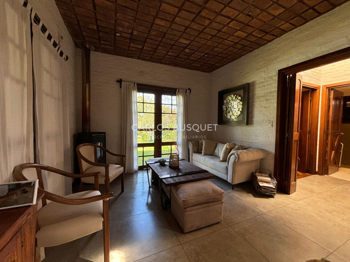 Casa ID.754 - Casa en alquiler temporal, de 4 dormitorios en San Rafael 