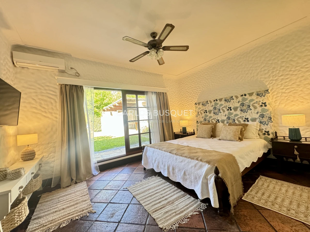 Casa ID.753 - Casa en venta de 6 dormitorios en Playa Mansa