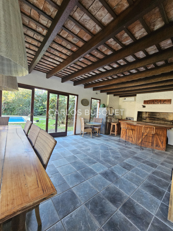 Casa ID.1306 - Espectacular casa en venta en Barrio Lugano Punta Del Este 4 dormitorios