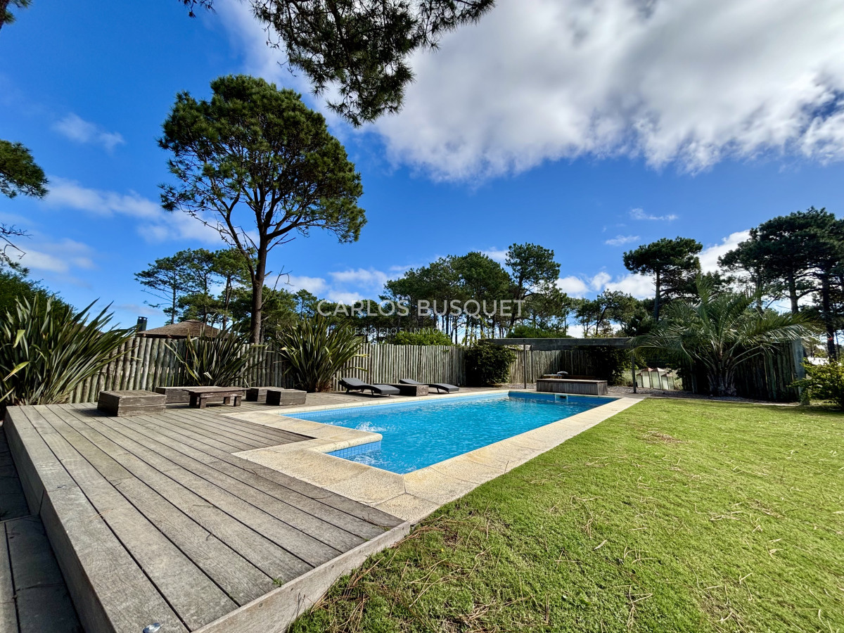 Casa ID.1033 - Casa en venta de 6 dormitorios en Jose Ignacio, Pinar del Faro