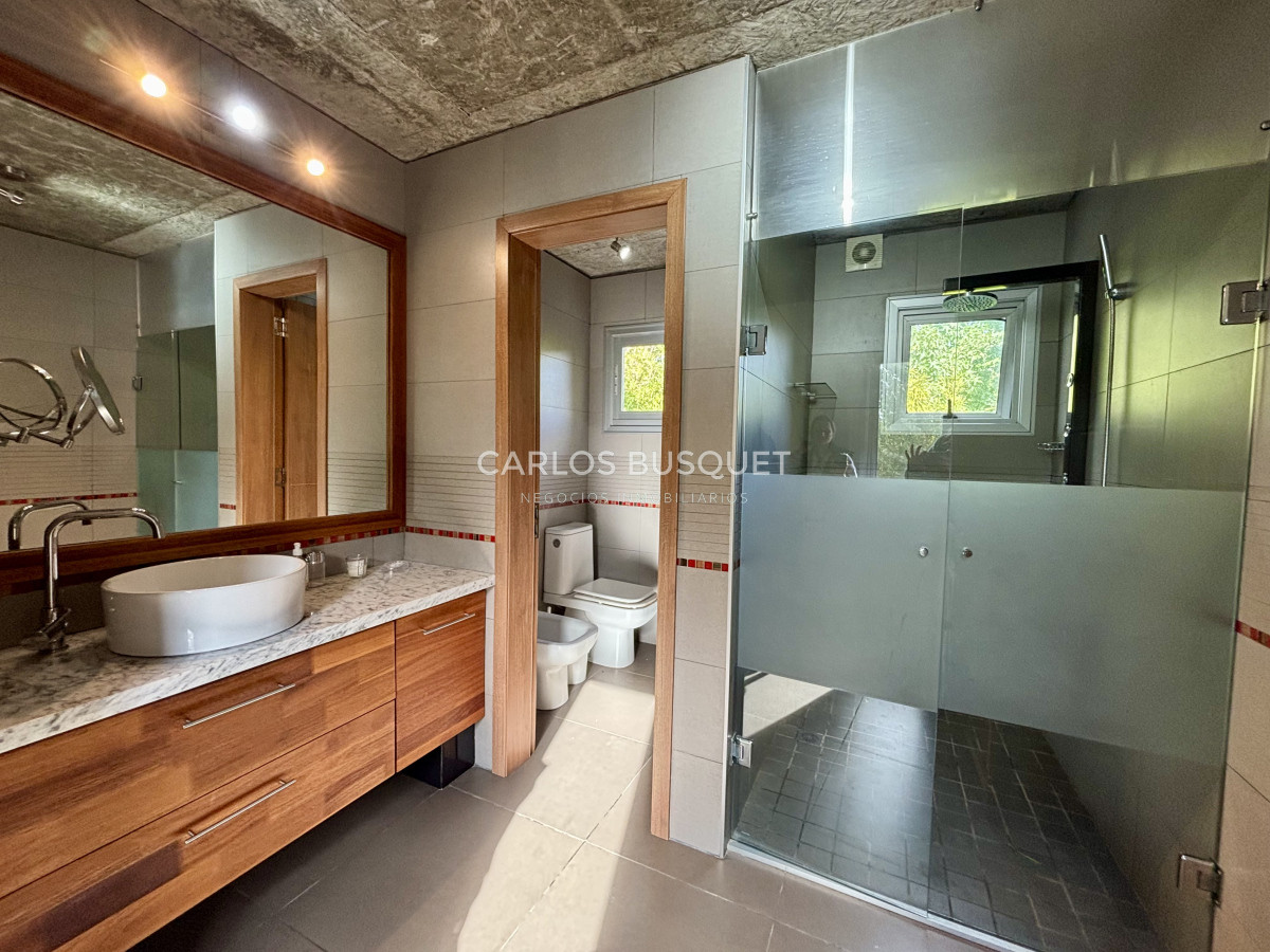 Casa ID.994 - Casa en venta de 4 dormitorios, en La Residence, Punta del Este