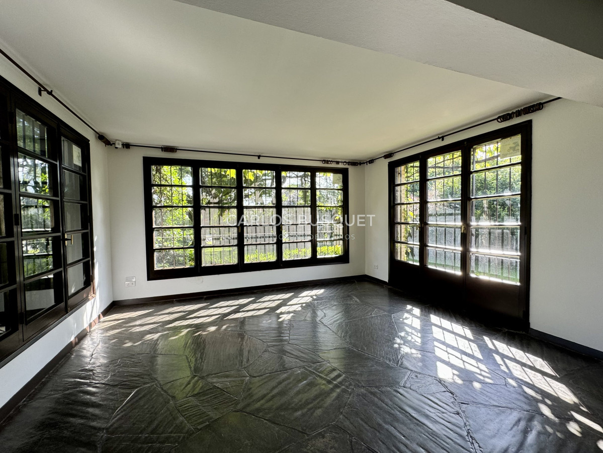 Casa ID.880 - Excelente propiedad en venta en playa mansa