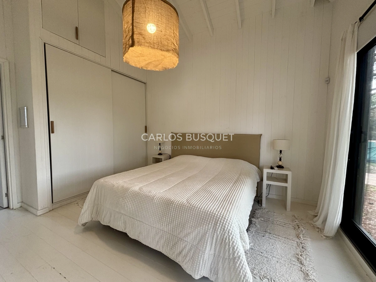 Casa ID.1094 - Casa en venta de 4 dormitorios en la Barra, Barrio Don Miguel 