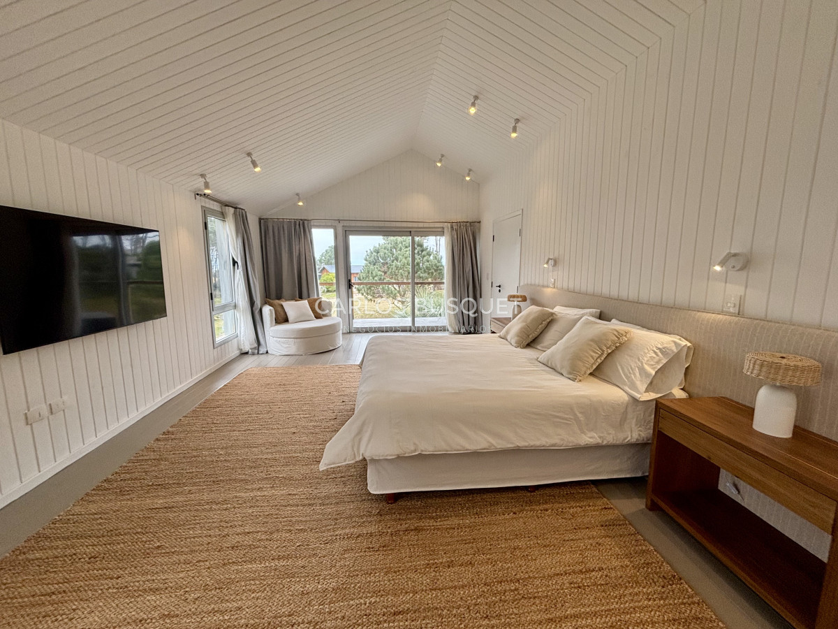 Casa ID.1188 - Casa en venta de 5 dormitorios en Pinar del Faro, Jose Ignacio