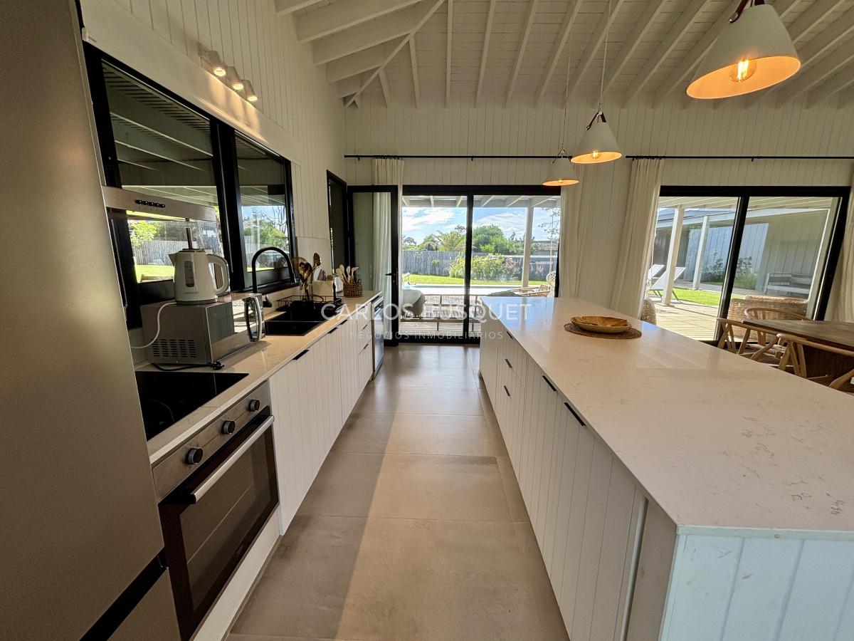 Casa ID.1035 - Casa a estrenar de 5 dormitorios en Jose Ignacio, Pinar del Faro