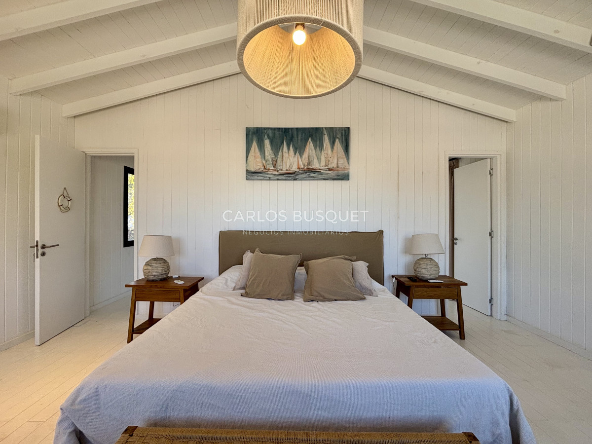 Casa ID.1034 - Casa en venta de 4 dormitorios en Jose Ignacio, barrio cerrado Pinar del Faro