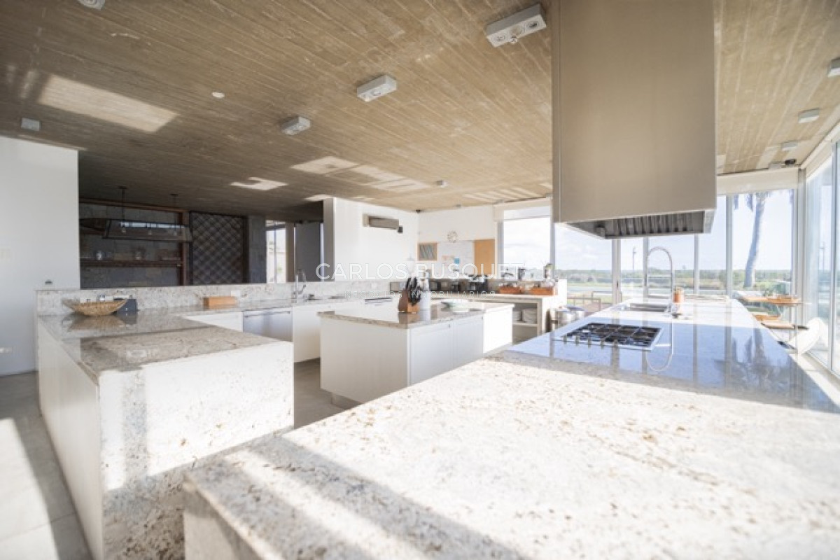 Casa ID.802 - Exclusiva chacra en alquiler temporal, con casa de 6 dormitorios, en Jose Ignacio.
