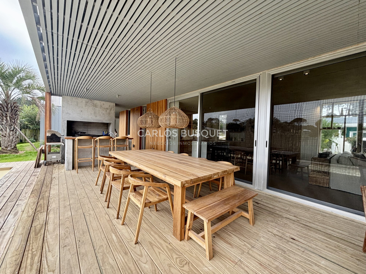 Casa ID.1188 - Casa en venta de 5 dormitorios en Pinar del Faro, Jose Ignacio