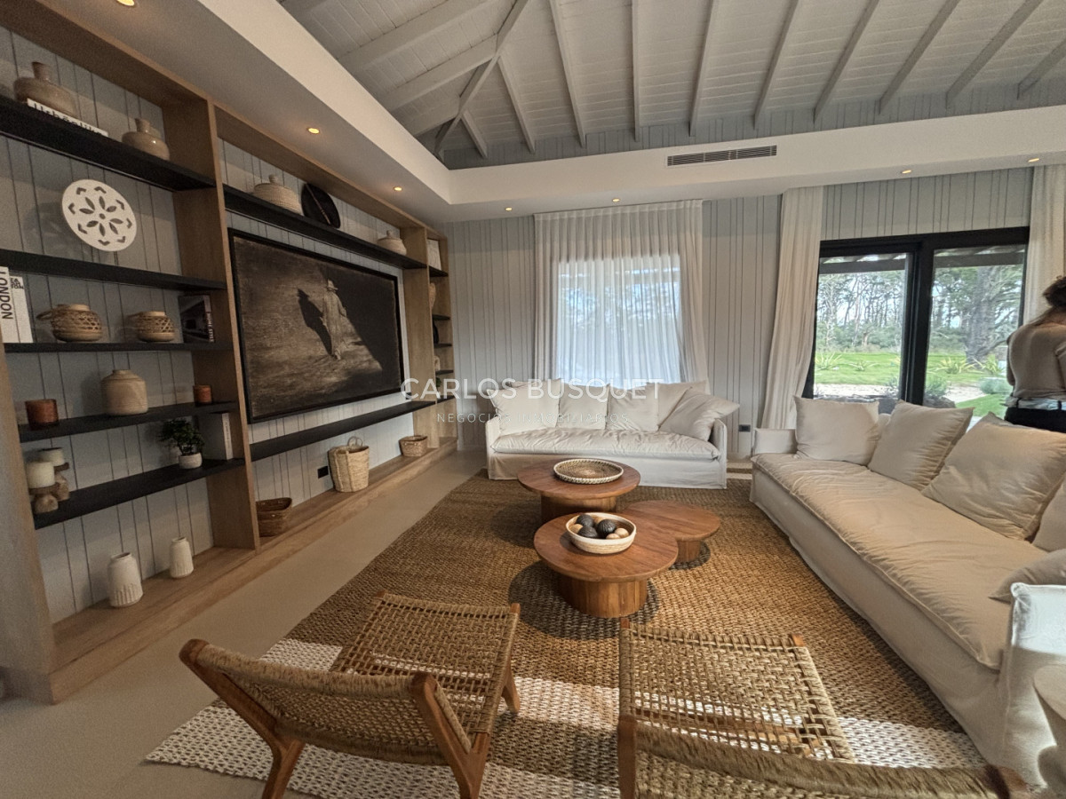 Casa ID.1645 - Venta casa de 4 dormitorios en Puerto Quetzal, La Barra