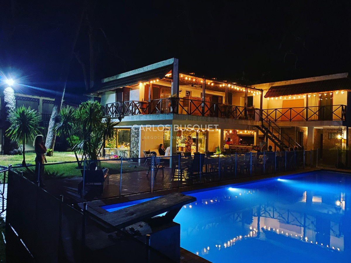 Casa ID.1298 - Casa en alquiler temporal de 9 suites en playa Brava San Rafael 