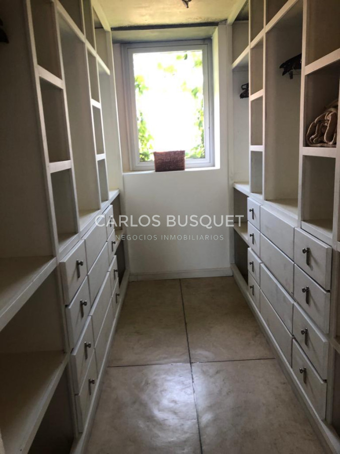Casa ID.837 - Casa en alquiler temporal de 4 dormitorios en Jose Ignacio, Club de Mar