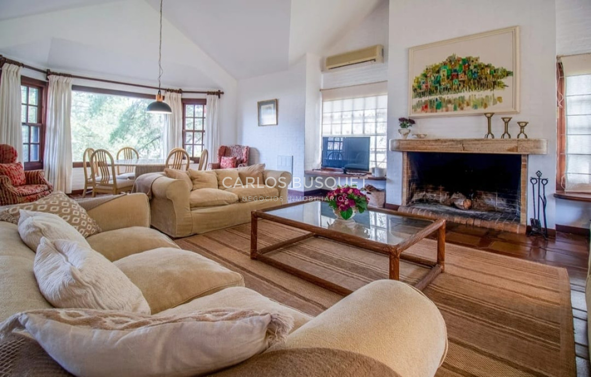 Casa ID.1297 - Espectacular mansion en barrio Berverly hills en venta Punta del este