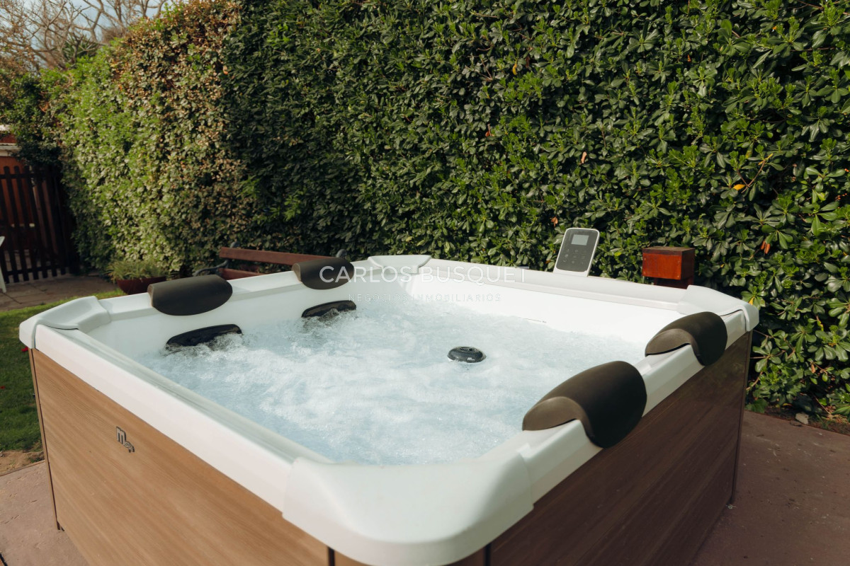 Casa ID.1400 - Hermosa casa en alquiler temporal playa mansa 4 dormitorios