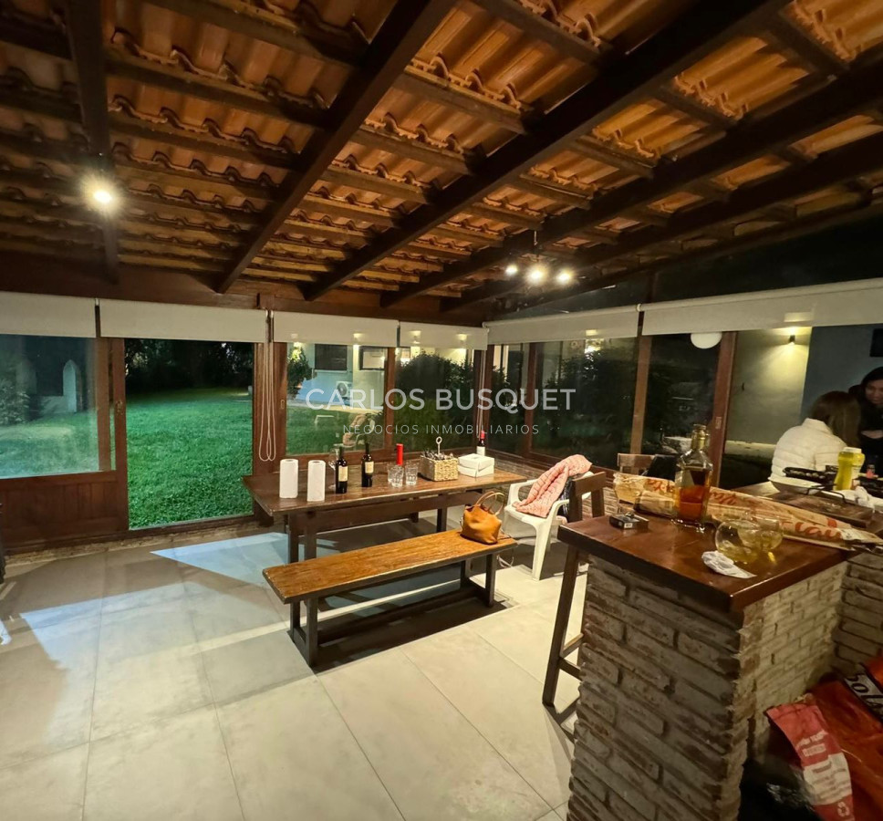 Casa ID.827 - Casa en venta de 4 dormitorios en San Rafael