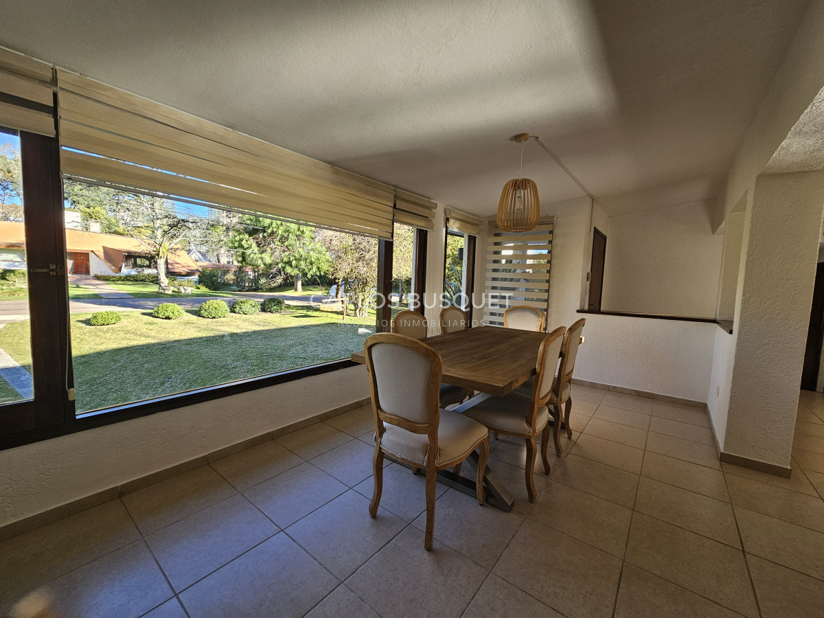 Casa ID.1306 - Espectacular casa en venta en Barrio Lugano Punta Del Este 4 dormitorios