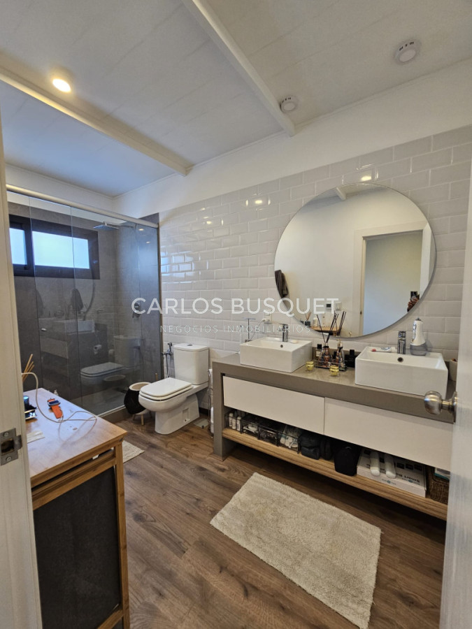 Casa ID.1620 - Venta casa de 4 dormitorios en Pueblo Mío, Manantiales 