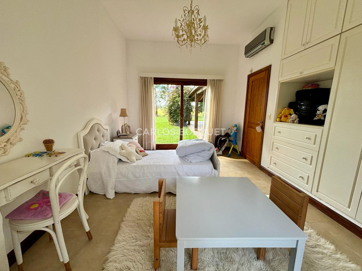 Casa ID.516 - Casa en venta de 2 dormitorios en Punta Ballena