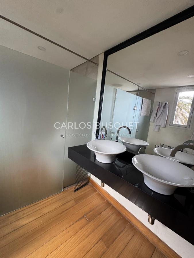 Casa ID.1808 - Casa de 4 dormitorios en venta en Peninsula