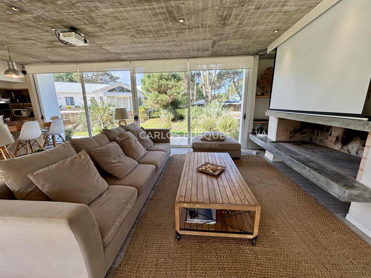 Casa ID.1033 - Casa en venta de 6 dormitorios en Jose Ignacio, Pinar del Faro