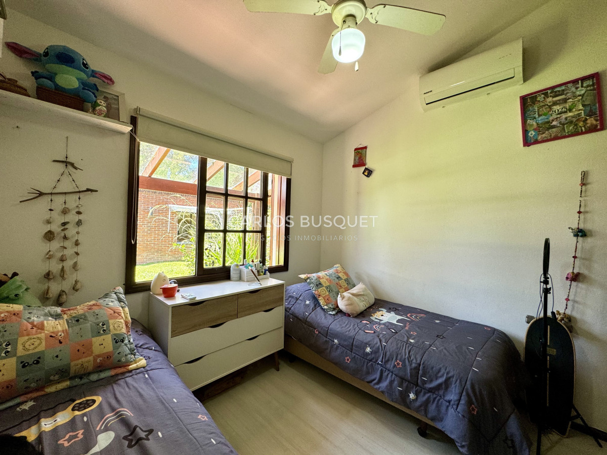Casa ID.940 - Casa en venta, de 3 dormitorios, en zona Cantegril 