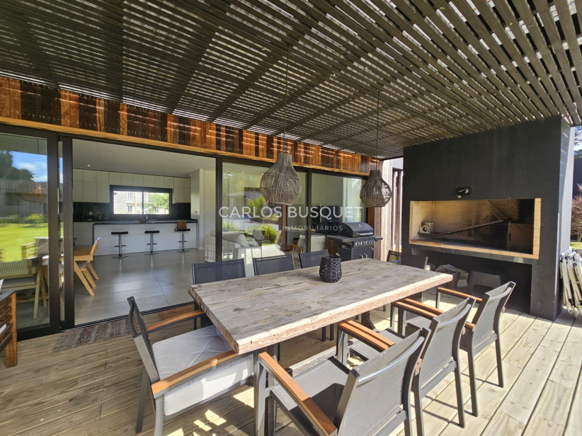 Casa ID.1810 - Venta de casa, 3 dormitorios en San Rafael, Punta Del Este