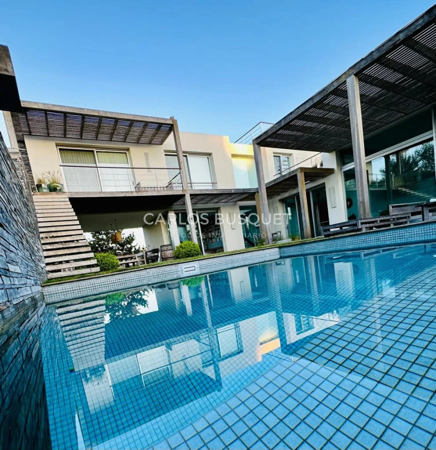 Casa ID.420 - Casa en alquiler, de 4 dormitorios, en Jose Ignacio, Club de Mar! 