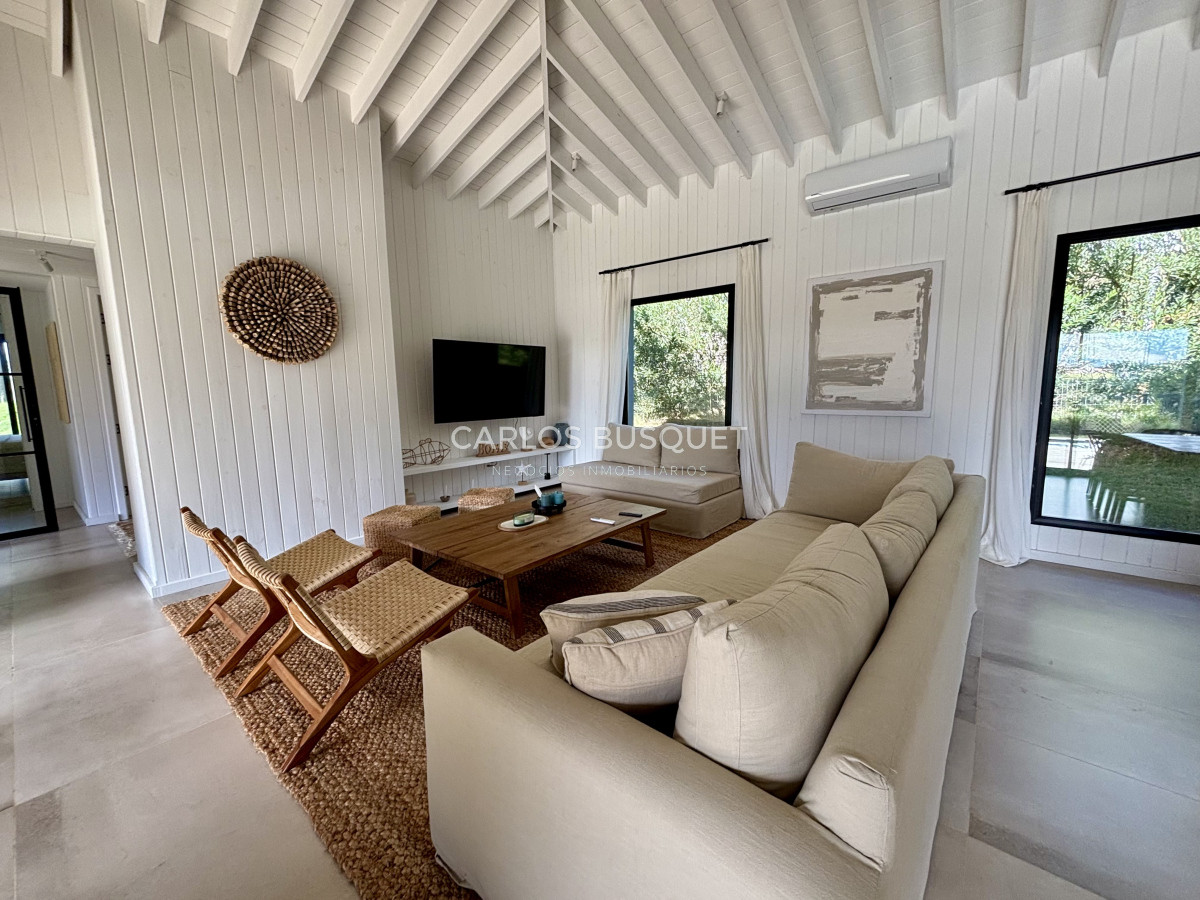 Casa ID.1035 - Casa a estrenar de 5 dormitorios en Jose Ignacio, Pinar del Faro