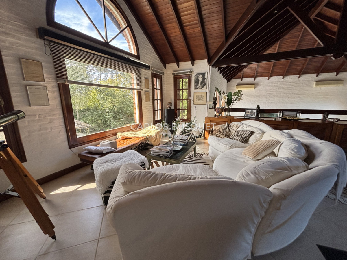 Casa ID.1597 - Venta casa de 2 dormitorios en Laguna del diario