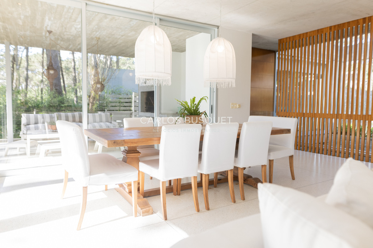 Casa ID.525 - Casa en venta de 4 dormitorios, en Rincon del Indio 