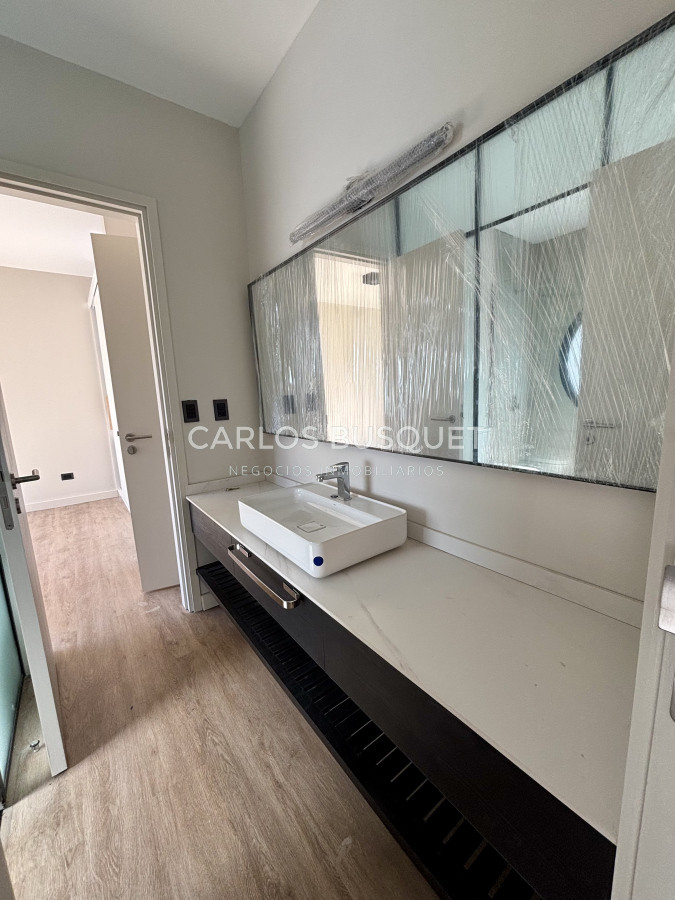 Casa ID.891 - Casa en venta de 4 dormitorios, en barrio cerrado, Rincon del Indio 