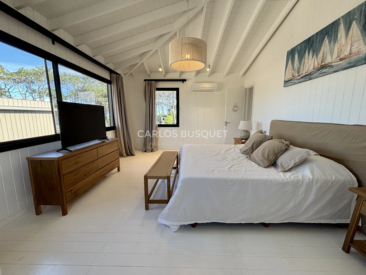 Casa ID.1034 - Casa en alquiler temporal de 4 dormitorios en Jose Ignacio, barrio cerrado Pinar del Faro