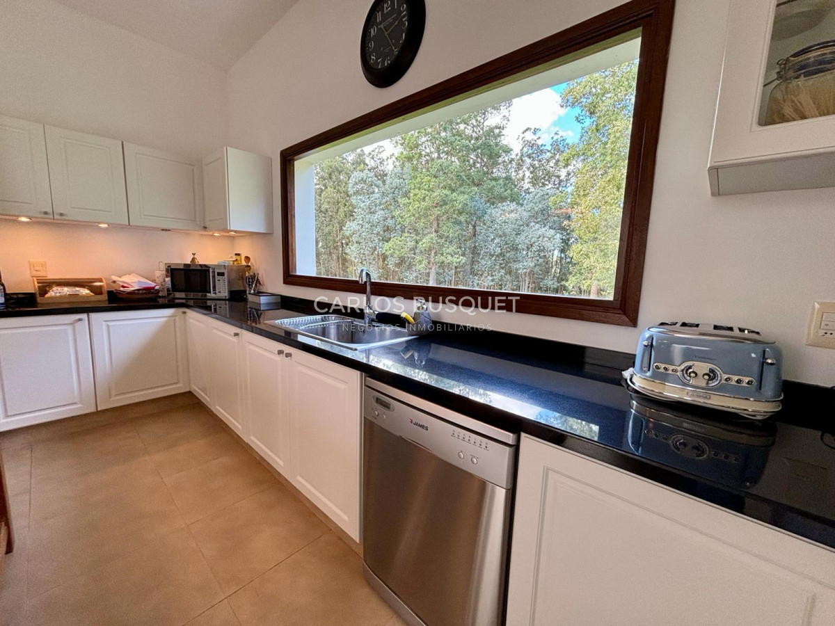 Casa ID.516 - Casa en venta de 2 dormitorios en Punta Ballena