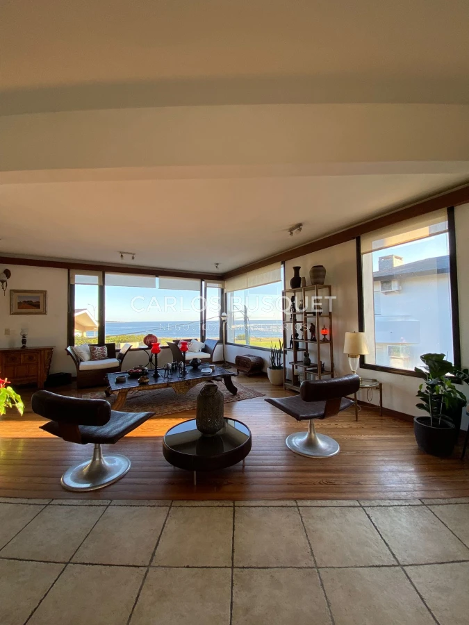 Casa ID.789 - Alquiler temporada casa de 5 dormitorios en playa Mansa.