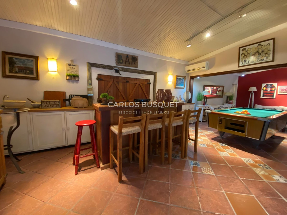 Casa ID.399 - Venta Chacra de 5 hectáreas con casa de 6 dormitorios, en Camino Medellin
