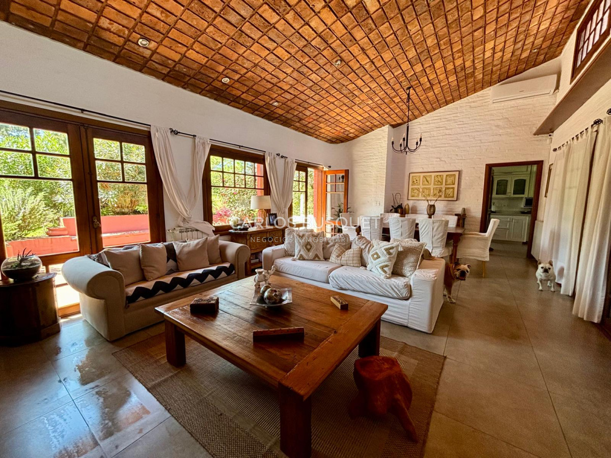 Casa ID.754 - Casa en alquiler temporal, de 4 dormitorios en San Rafael 