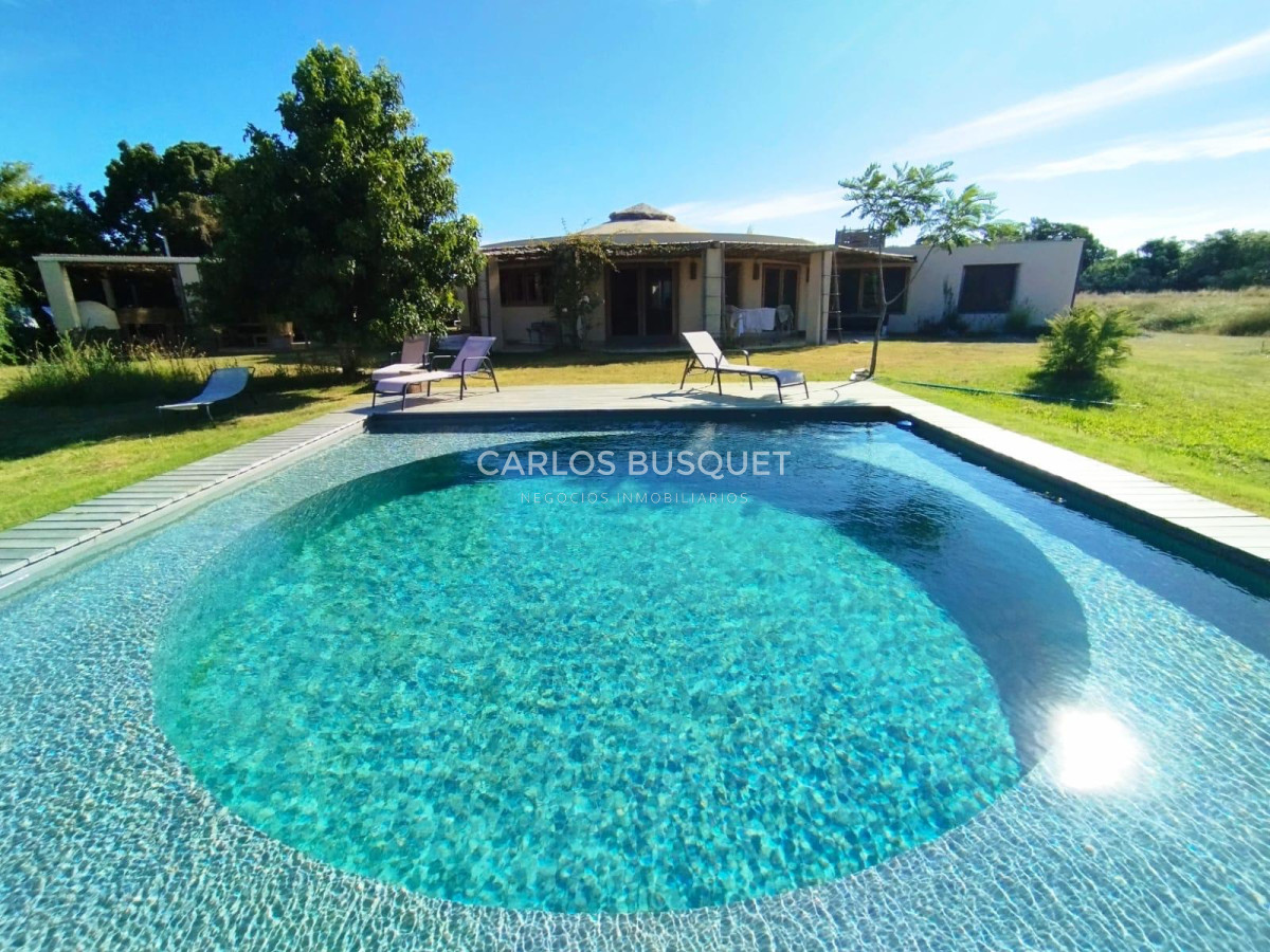 Casa ID.419 - Chacra en venta con casa de 4 dormitorios, en Camino Medellin, sobre el arroyo! 