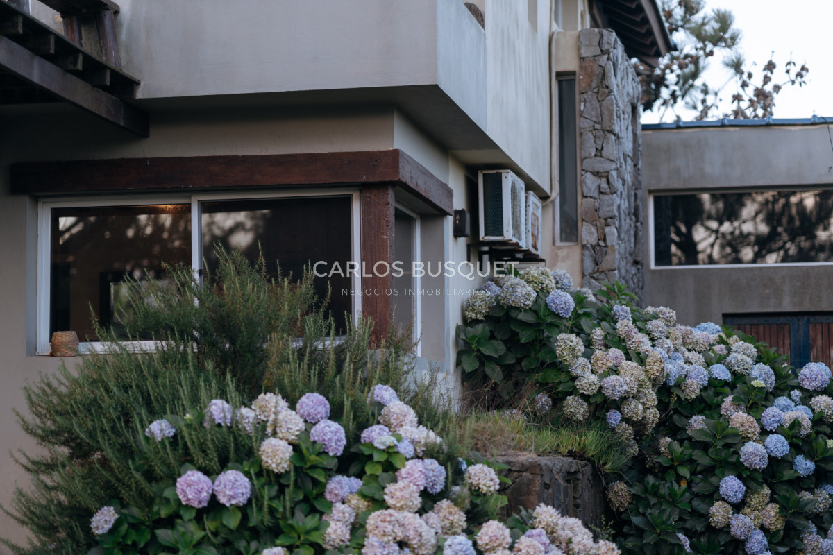 Casa ID.1401 - Casa en alquiler temporal de 4 dormitorios en Jose Ignacio