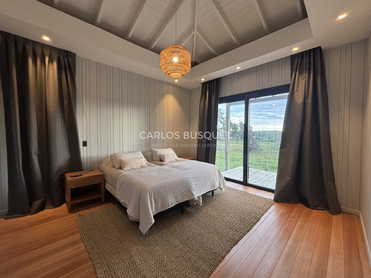 Casa ID.1645 - Venta casa de 4 dormitorios en Puerto Quetzal, La Barra