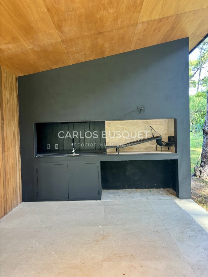 Casa ID.891 - Casa en venta de 4 dormitorios, en Rincon del Indio 