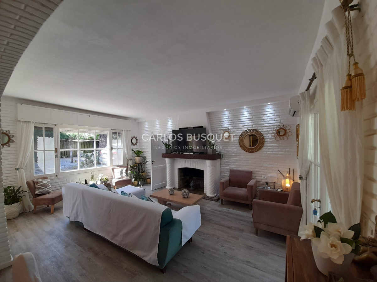Casa ID.796 - Casa en alquiler de temporada con piscina climatizada en punta del este