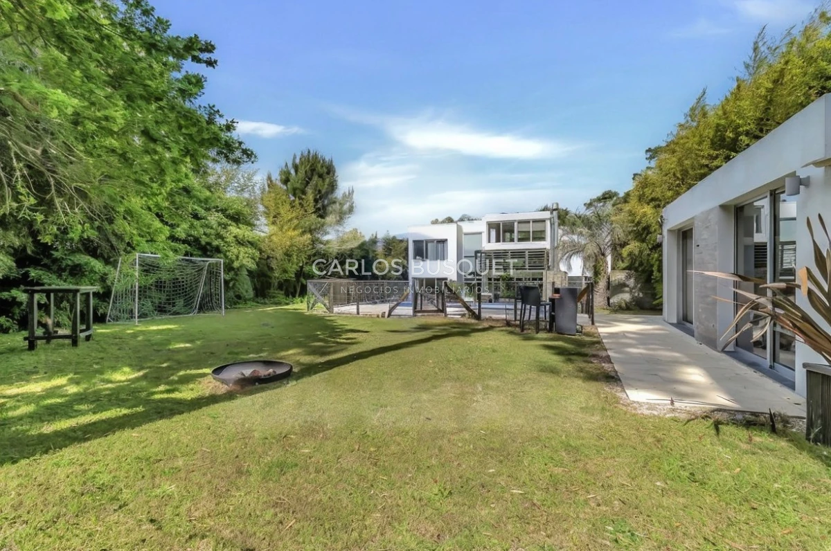 Casa ID.1432 - Espectacular casa en San Rafael Punta Del Este 4 dormitorios alquiler temporada