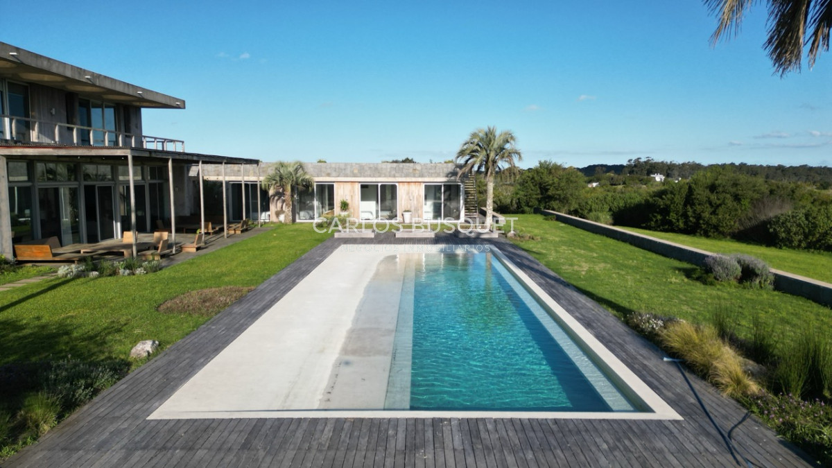 Casa ID.802 - Exclusiva chacra en alquiler temporal, con casa de 6 dormitorios, en Jose Ignacio.