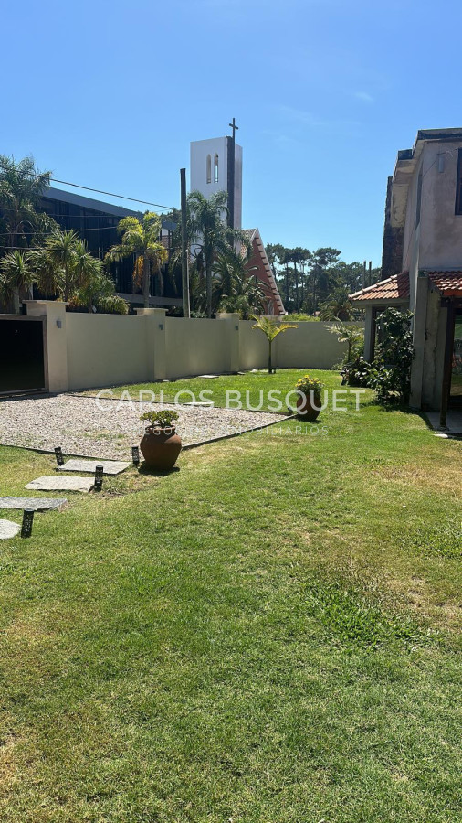 Casa ID.1298 - Casa en alquiler temporal de 9 suites en playa Brava San Rafael 