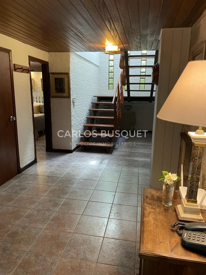 Casa ID.1262 - Casa en alquiler de temporada en barrio Lugano Punta del este 3 dormitorios con piscina