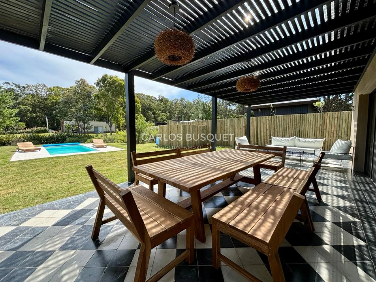 Casa ID.453 - Casa en venta, de 3 dormitorios, en San Vicente