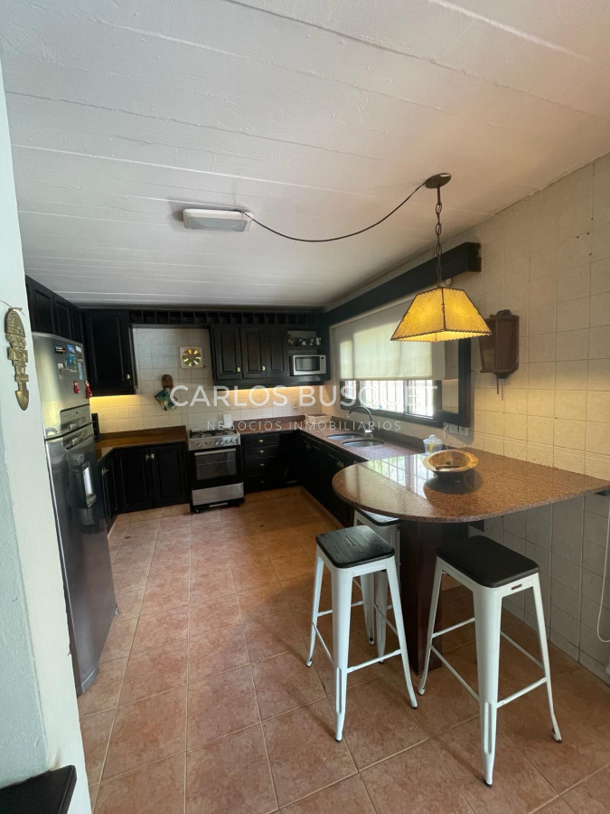 Casa ID.1262 - Casa en alquiler de temporada en barrio Lugano Punta del este 3 dormitorios con piscina