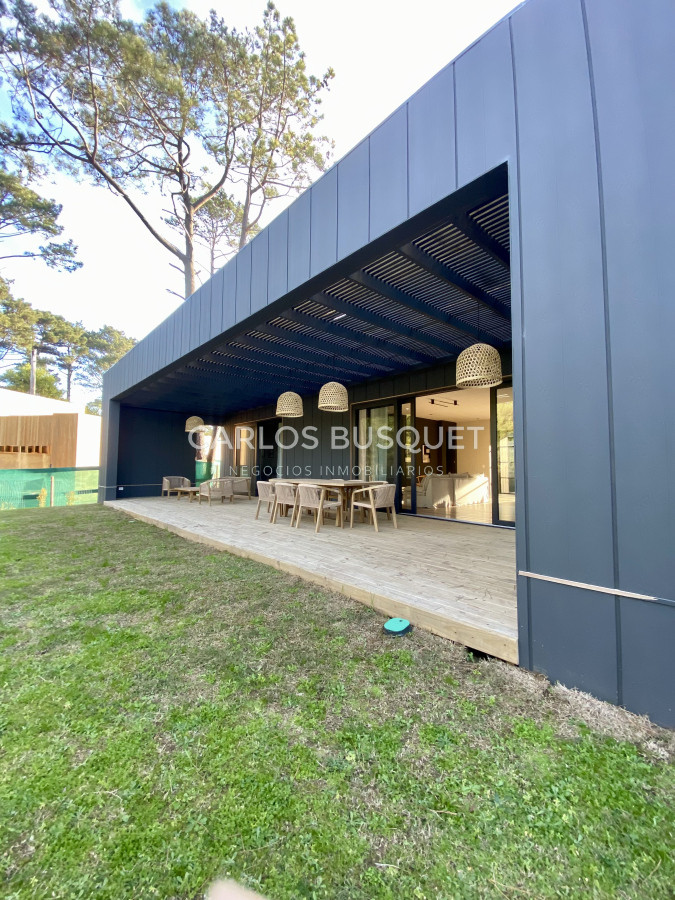 Casa ID.1185 - Casa en venta de 3 dormitorios en La Barra